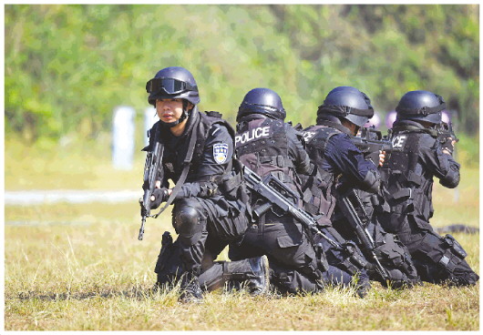 湖北特警尖刀部队神兵利器助力反恐