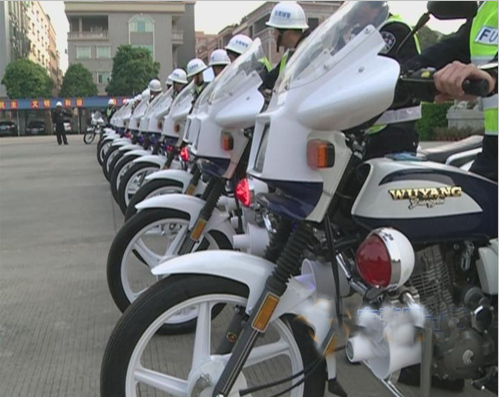 道滘镇委镇政府投入约十九万,新购置20辆警用巡逻摩托车,保障公安民警